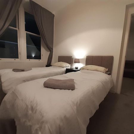 Appartement Carvetii - Edward House B - 2 Dbl Bed 1St Floor Flat à Dunfermline Extérieur photo